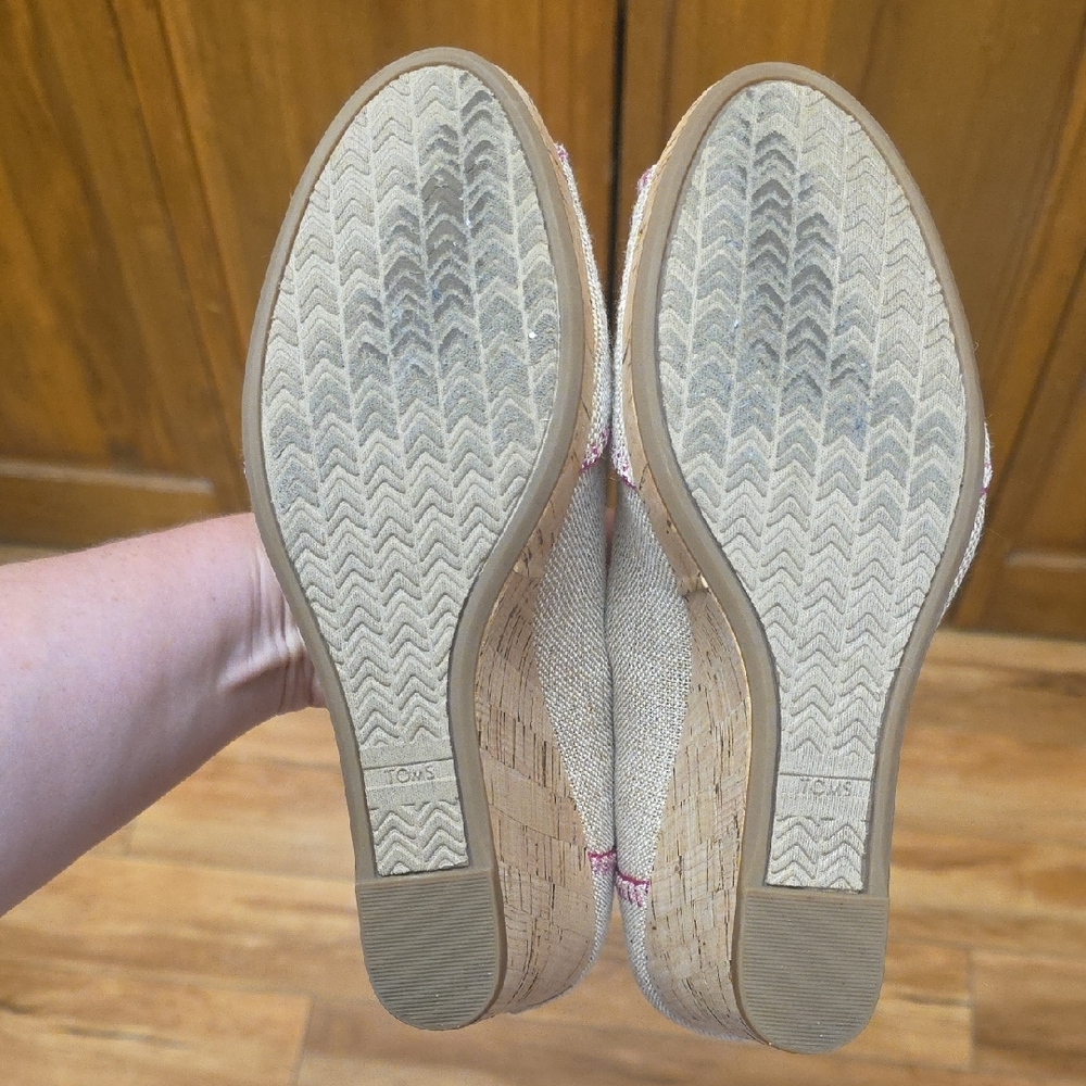 Toms Size 9 Stella Natural Burlap Embroidery Wedge Peep Toe Sandals - Picture 7 of 16